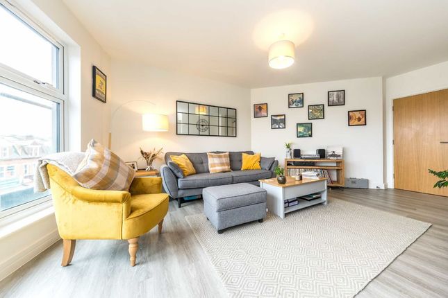 Flat for sale in Heath Road, Twickenham