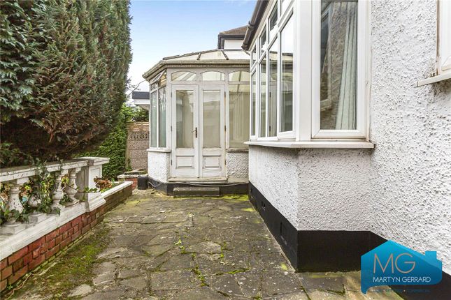 Detached house for sale in Beechwood Avenue, Finchley, London