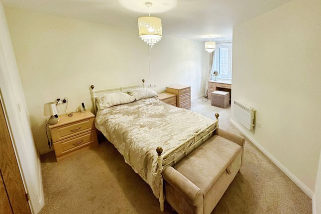 Flat for sale in Park View Road, Prestwich