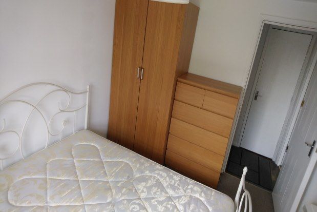 Flat to rent in Drapers Fields, Coventry