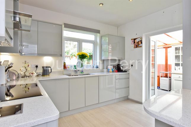 57, The Drive, Potters Bar photo 3
