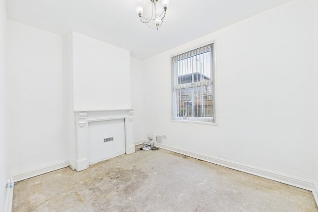 137, Northgate, Cottingham photo 2
