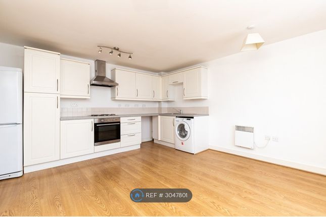 Flat, Sharps Court Cooks Way, Hitchin photo 2