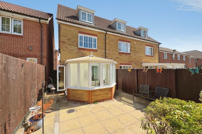9, Merlin close, Yeovil photo 2