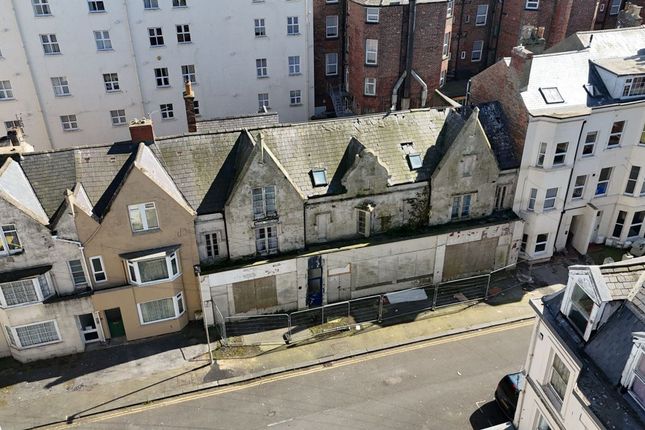 5-bed house on Residential - Alga Lodge, Alga Terrace, Scarborough, £180,000