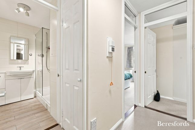6, Albion Court, Billericay photo 4