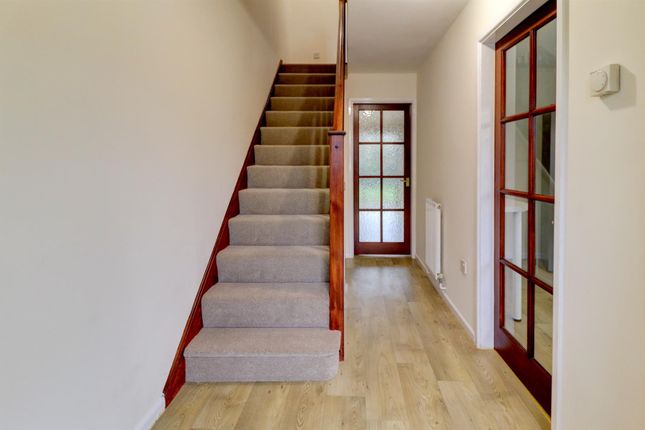 21, Coughton Drive, Leamington Spa photo 4