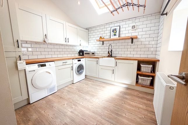 27, Poulter Croft, Milton Keynes photo 3