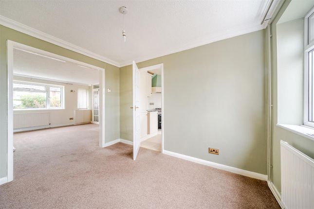 27, Herne Rise, Ilminster photo 4