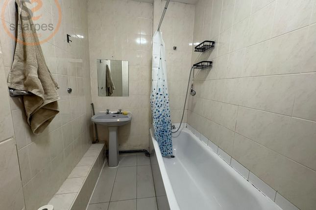 Copy of Flat 5, South Norwood photo 3