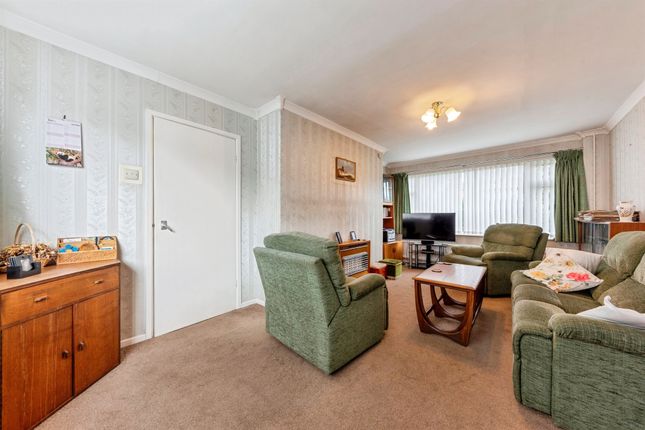 12, Eskdale Road, Grantham photo 3
