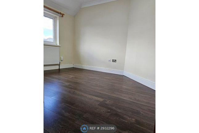 Ivy Crescent, Slough photo 2