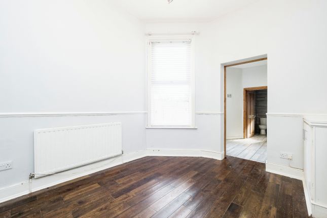 Flat for sale in Prospect Road, Woodford Green