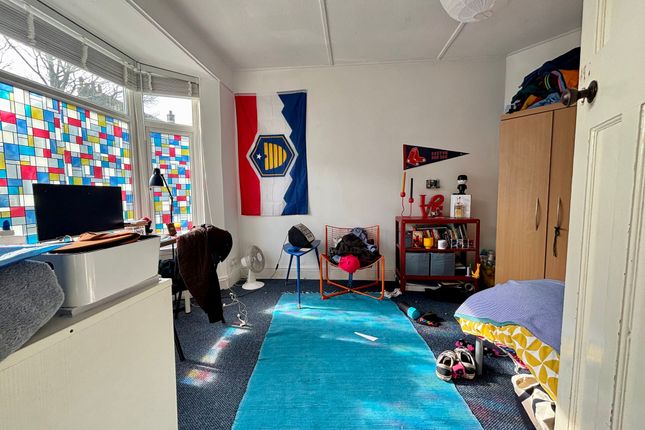 19 Waterloo Road, Falmouth photo 4