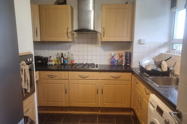 Thumbnail Maisonette to rent in Tooting Bec Road, London