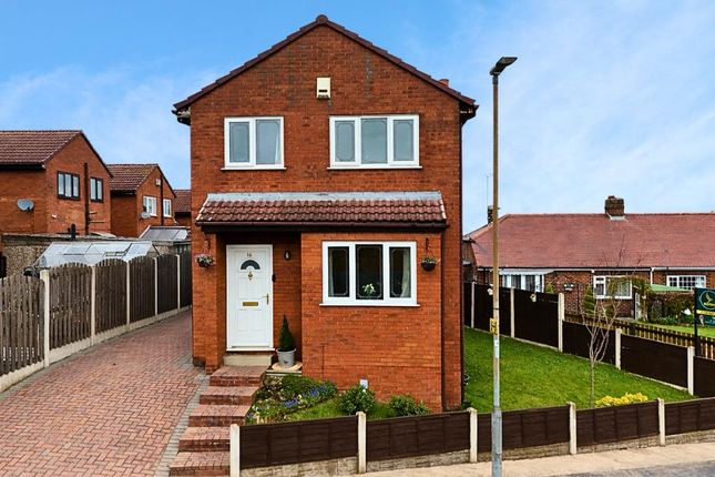 16, Elder Avenue, Upton photo 2
