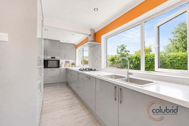 10, Clarkebourne Drive, Grays photo 2
