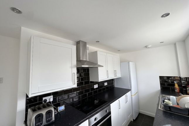 9 The Circle, Crewe photo 4