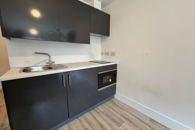 Flat 4, 3, Charndon Close, Reading photo 3
