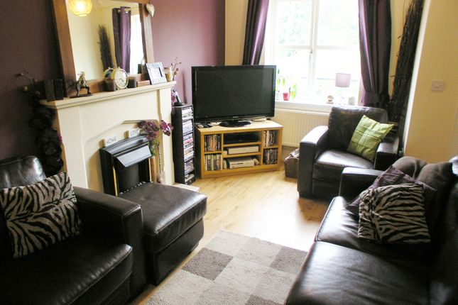 11, Honeymans Gardens, Droitwich photo 2
