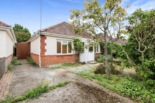 Thumbnail Detached bungalow for sale in Rosedale Avenue, Romsey