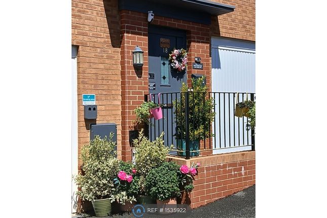 St Wilfred Drive, East Cowes photo 2