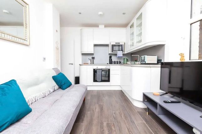 Flat to rent in Windsor Street, Brighton, East Sussex