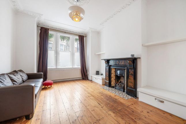 27, Hemberton Road, London photo 4