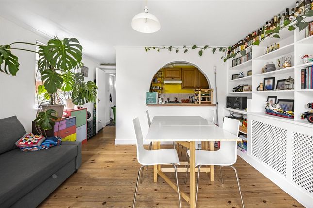Flat for sale in Montrell Road, Streatham