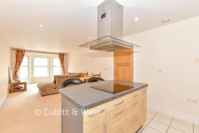 22, St. Agnes Place, Chichester photo 2