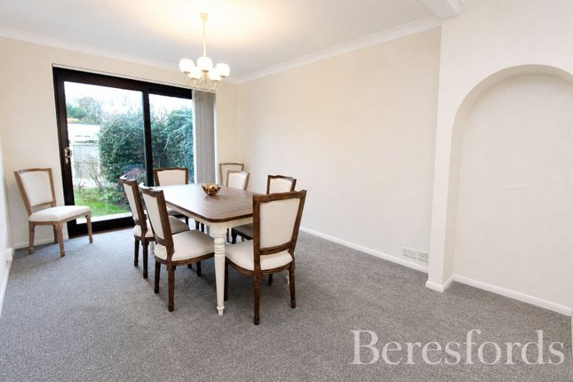 363, St. Marys Lane, Upminster photo 5