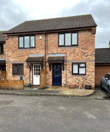 Thumbnail Semi-detached house to rent in Northfield Road, Maidenhead