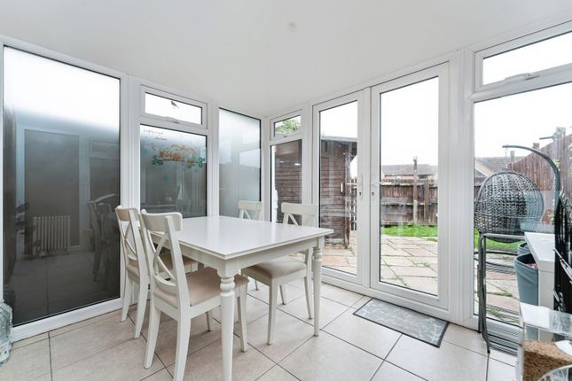 16, Ashley Gardens, Ely photo 5