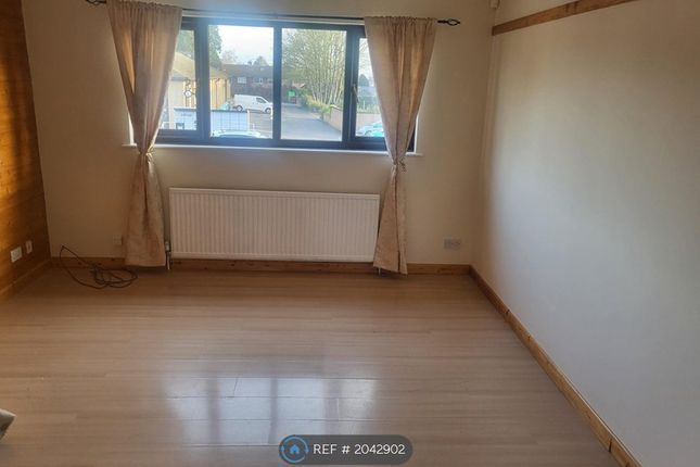 Thumbnail Flat to rent in Stanley Court, Olney