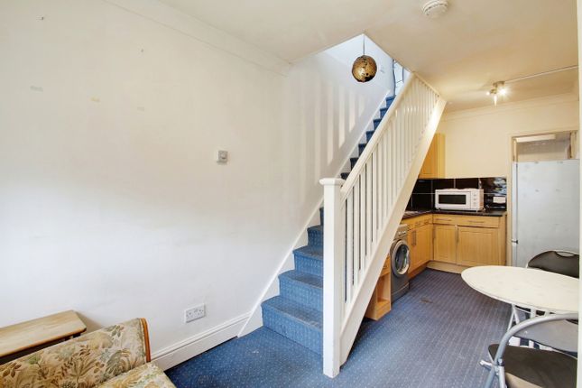 Flat to rent in St Martins Road, West Drayton