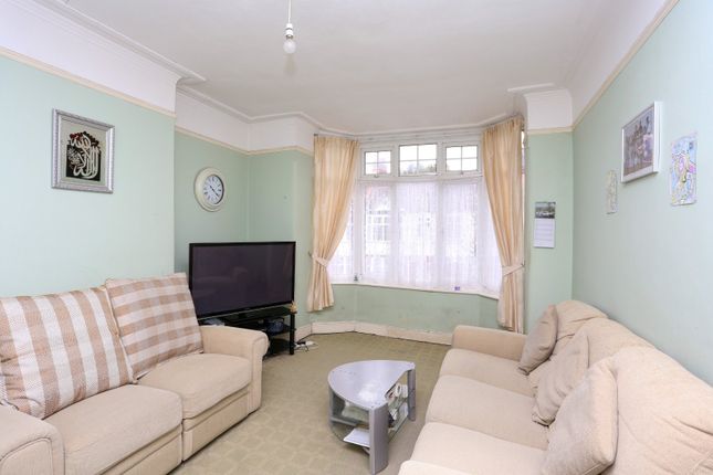 21, Melrose Avenue, Mitcham photo 2