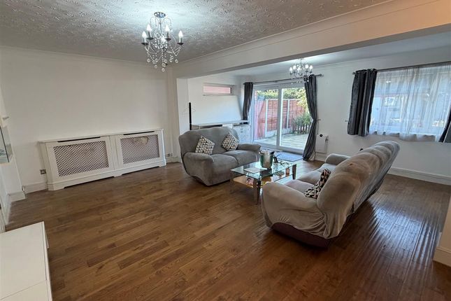 139, Horton Road, Stanwell Moor photo 3