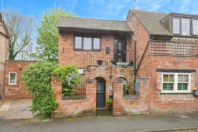 Flat for sale in Church Road, Long Itchington, Southam