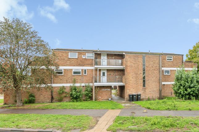 3-bed flat on 1, Partridge Green, Essex, £200,000