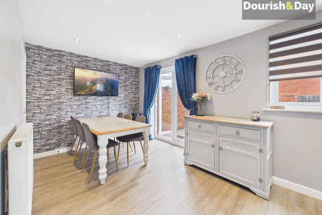 31 Shakespeare Drive, Stafford photo 4