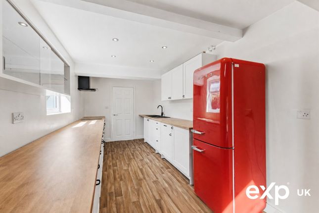174, Southwell Road East, Mansfield photo 4
