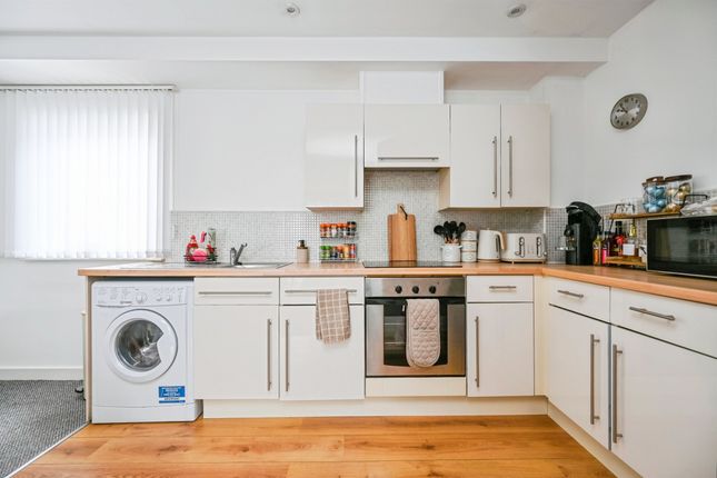 79, Kaber Court, LIVERPOOL photo 4