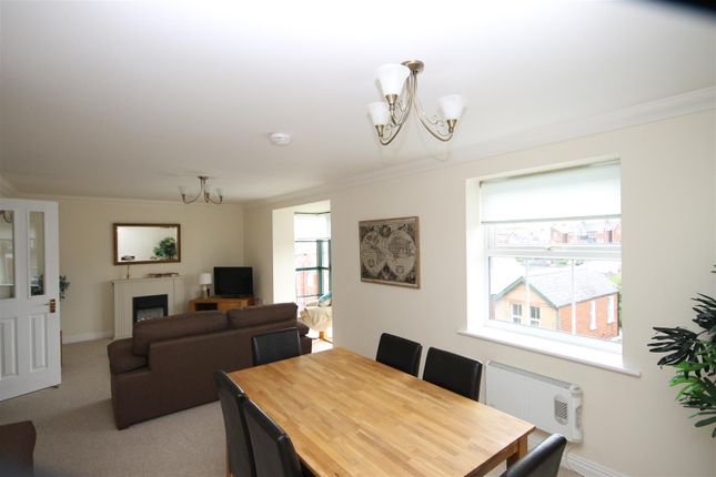 Apartment 6, Raleigh House, Cowes photo 4