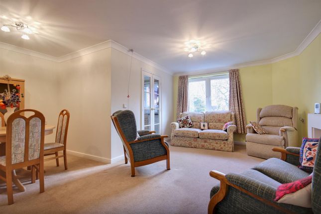 32, Goulding Court, Beverley photo 2