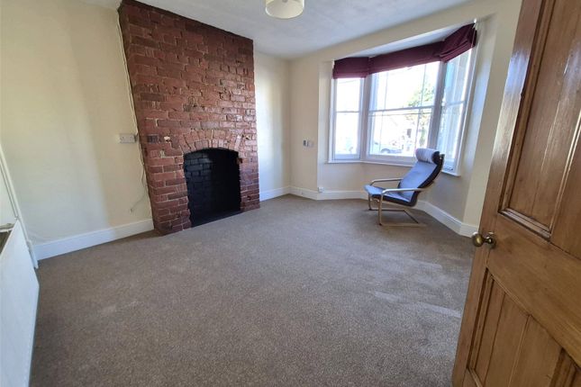102, Watermoor Road, Gloucestershire photo 3