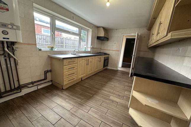 Terraced house to rent in Birmingham Road, West Bromwich