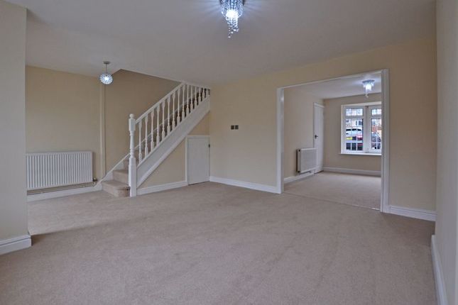 222, Pilton Vale, Newport photo 2
