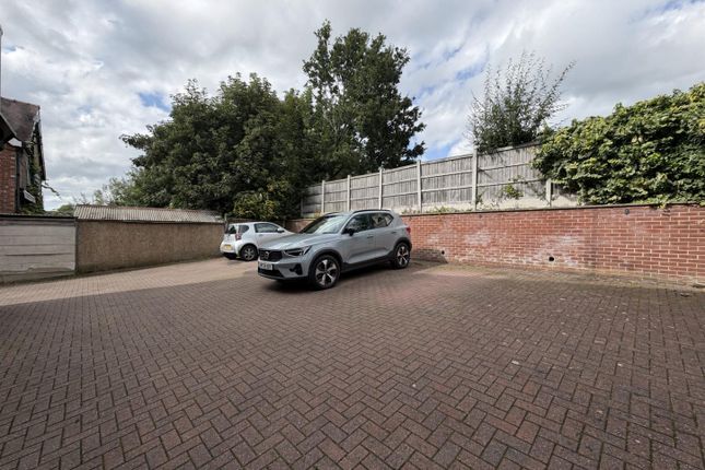 5, Middlewood Road, Stockport photo 4