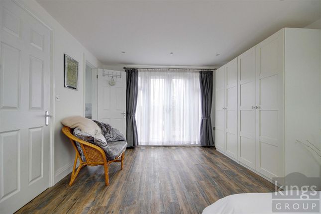 Terraced house for sale in Wadham Road, London
