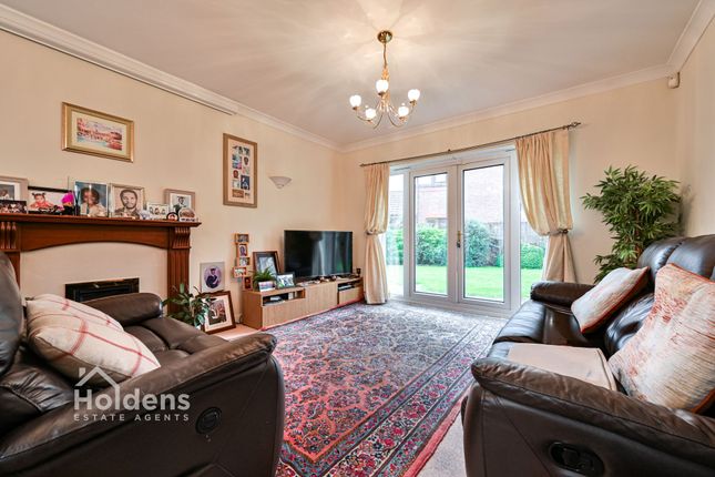 12 Swarbrick Avenue, Preston photo 3